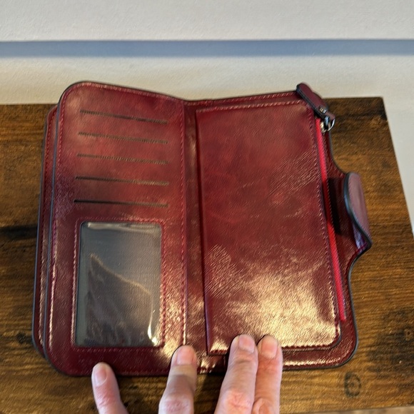 Solid Menbense burgundy leather men or woman’s wallet. - Picture 6 of 9